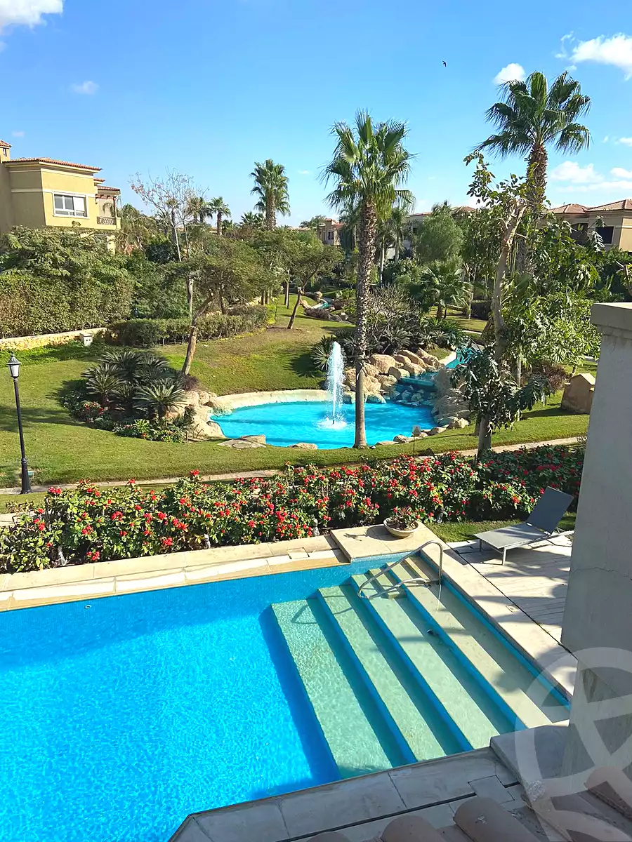 https://aqarmap.com.eg/en/listing/6871777-for-sale-cairo-new-cairo-compounds-lake-view