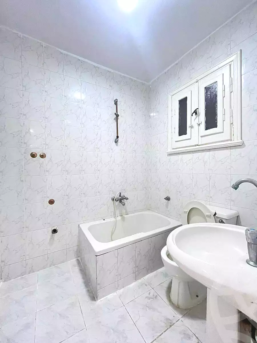 https://aqarmap.com.eg/ar/listing/6872427-for-sale-alexandria-al-agamy-shataa-el-nakheel