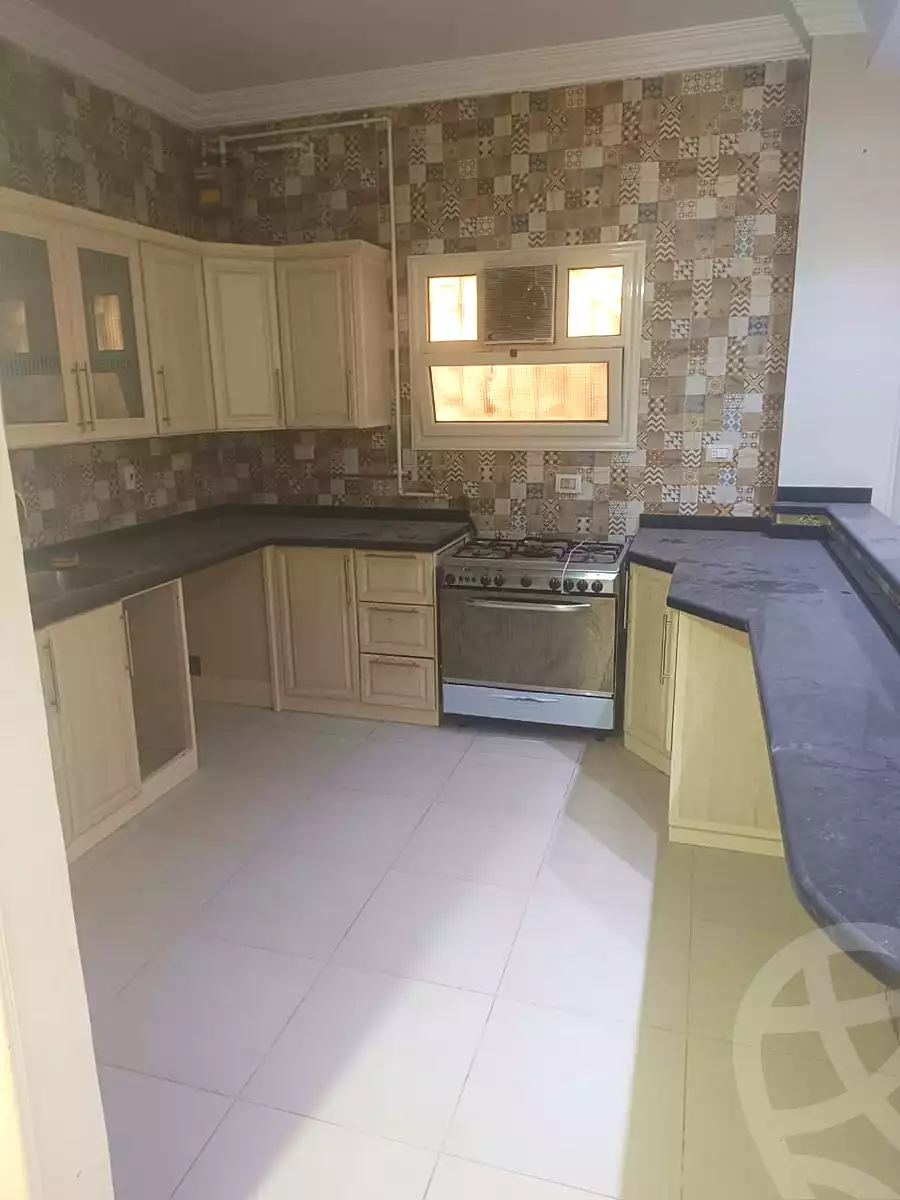 https://aqarmap.com.eg/ar/listing/6872809-for-rent-cairo-6th-of-october-el-hay-el-motamyz-fourth-touristic-village-mahmoud-sami-el-baroudi-st
