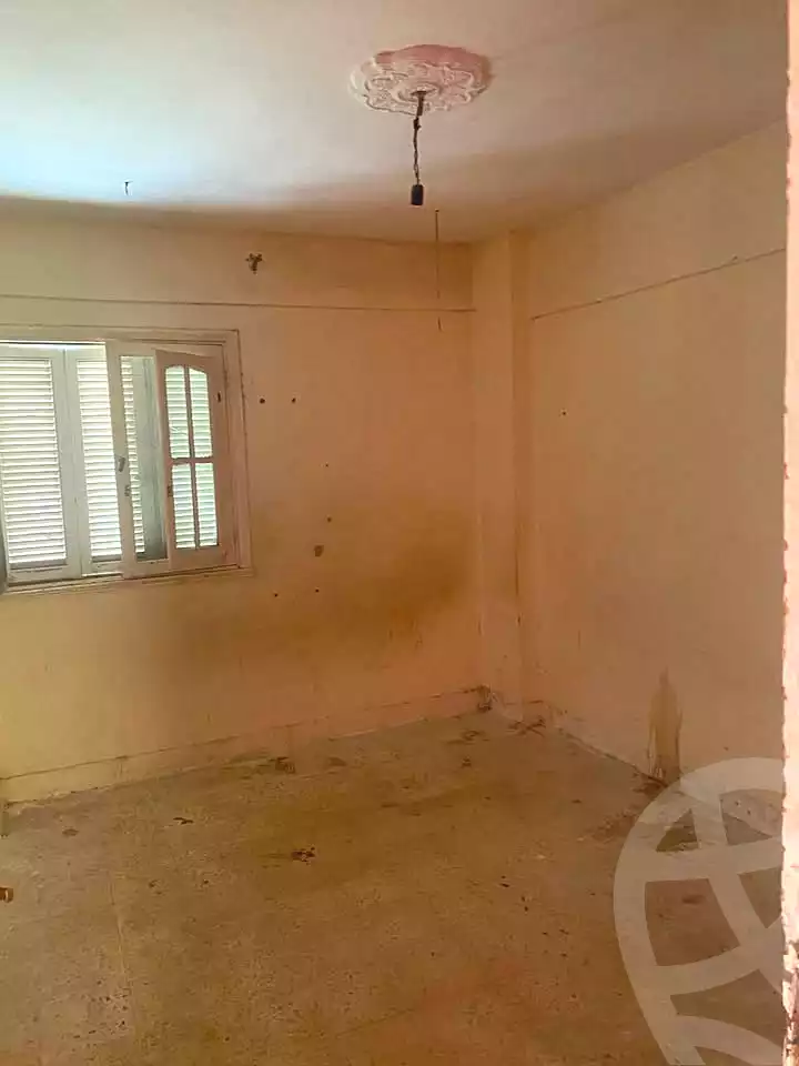 https://aqarmap.com.eg/ar/listing/6872950-for-sale-alexandria-al-agamy-lbytsh-al-andalous-wa-al-hgaz-st