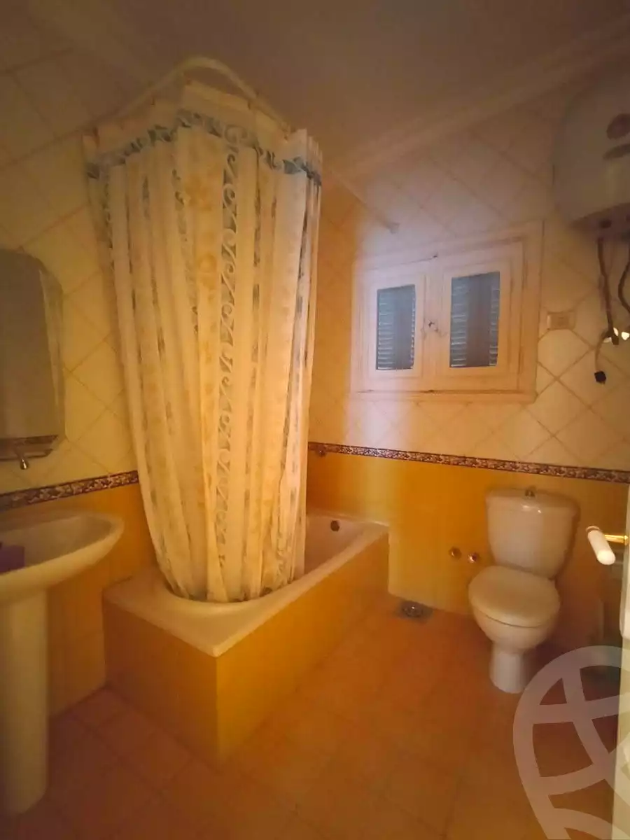 https://aqarmap.com.eg/ar/listing/6873345-for-sale-alexandria-al-agamy-lbytsh-bianchiii