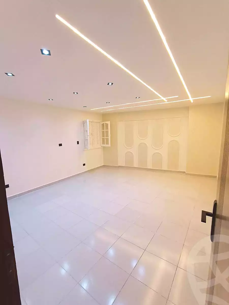 https://aqarmap.com.eg/ar/listing/6873820-for-sale-alexandria-sydy-bshr-sydy-bshr-bhry-shr-mhmwd-l-yswy