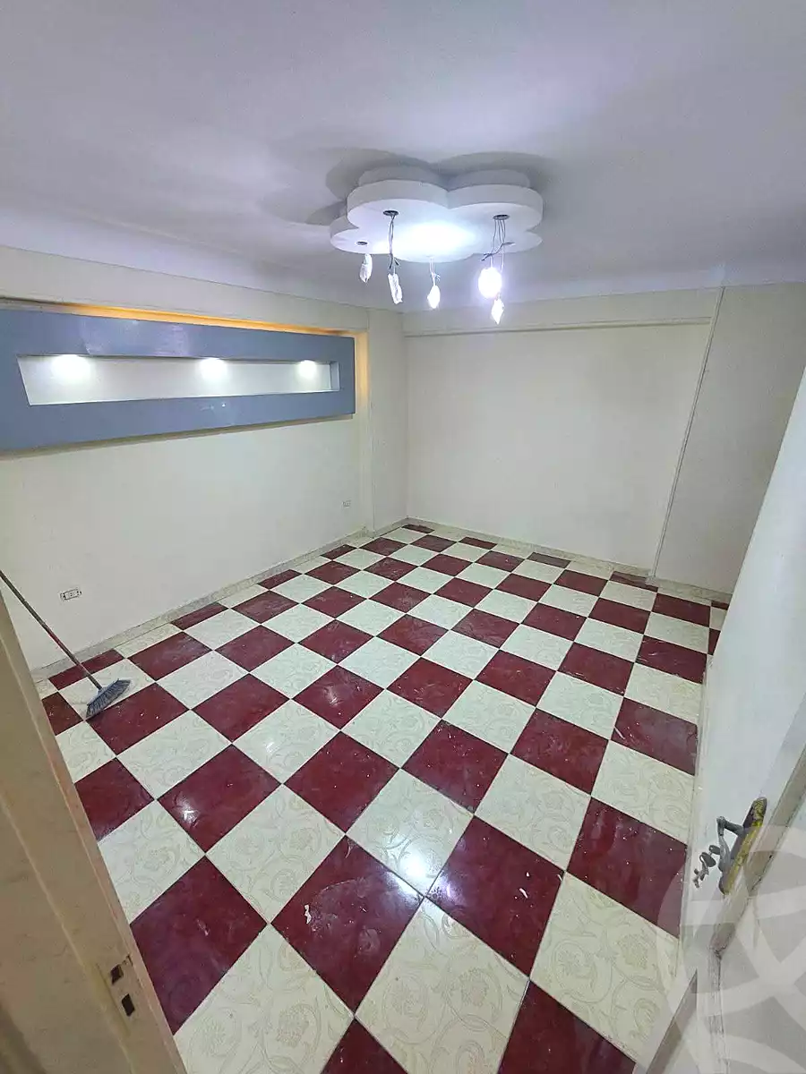 https://aqarmap.com.eg/ar/listing/6874060-for-sale-alexandria-sydy-bshr-sydy-bshr-bhry-gamal-abd-el-nasir-st