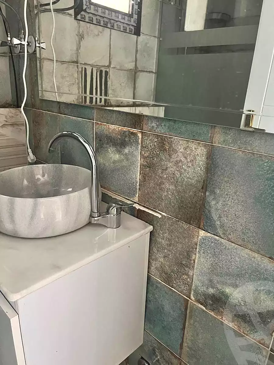 https://aqarmap.com.eg/ar/listing/6874786-for-rent-cairo-el-sheikh-zayed-city-compounds-kmbwnd-wn-16-swdyk