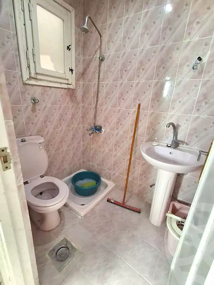 https://aqarmap.com.eg/ar/listing/6874822-for-sale-alexandria-al-agamy-shataa-el-nakheel-street-63