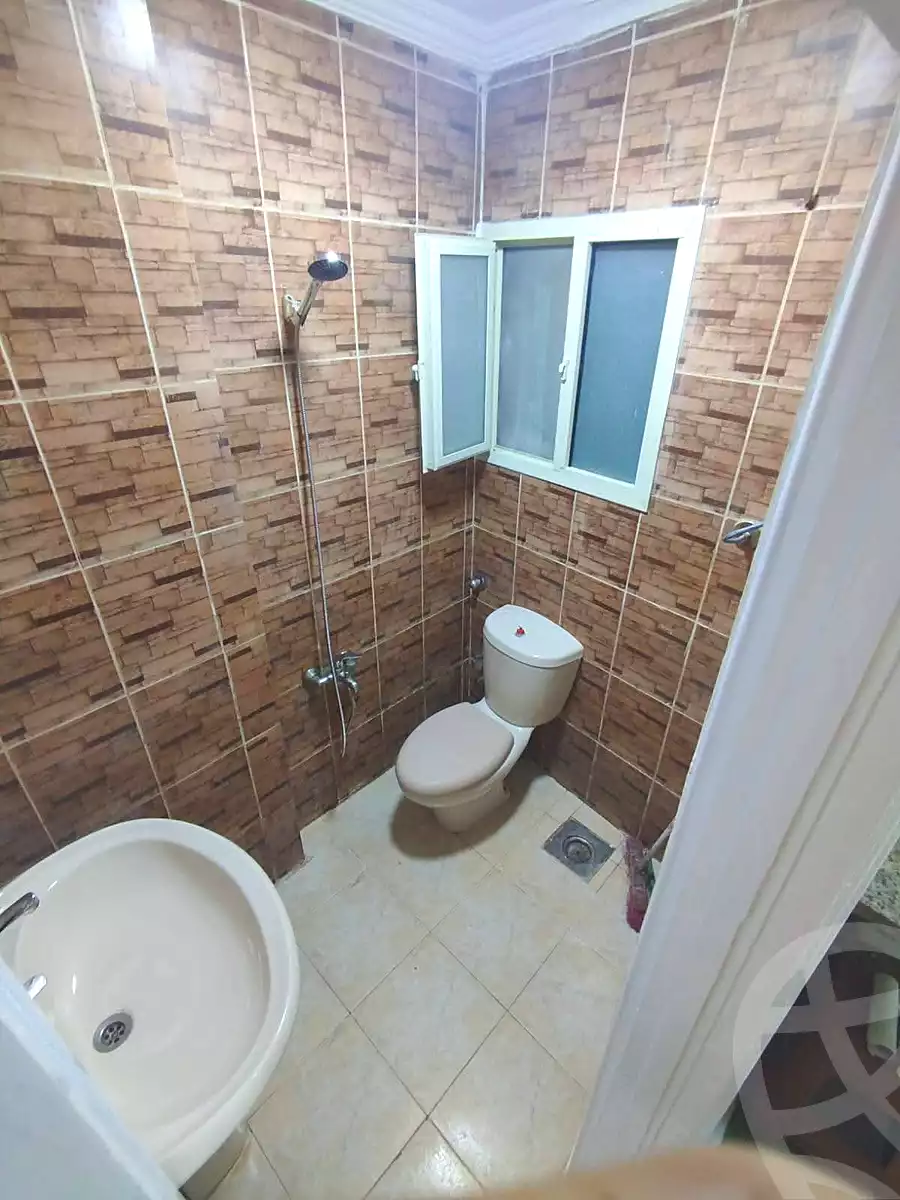 https://aqarmap.com.eg/ar/listing/6874960-for-sale-alexandria-sydy-bshr-sydy-bshr-bhry-gamal-abd-el-nasir-st