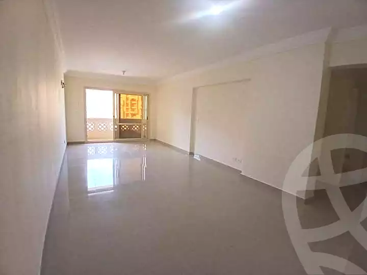https://aqarmap.com.eg/en/listing/6875083-for-rent-alexandria-ganaklis-shr-mrtdy-bsh