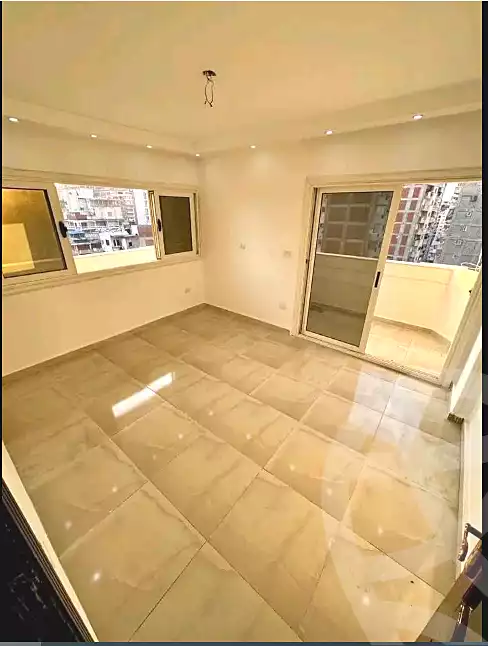 https://aqarmap.com.eg/ar/listing/6875988-for-sale-alexandria-sydy-bshr-sydy-bshr-bhry-gamal-abd-el-nasir-st