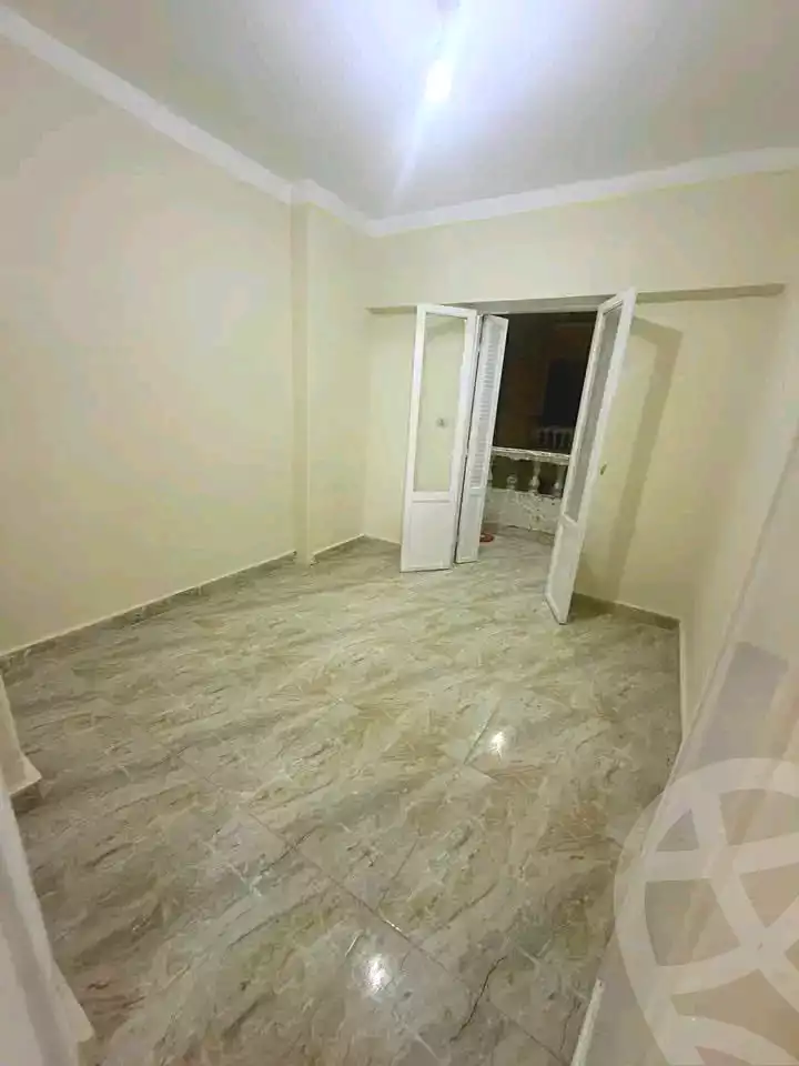 https://aqarmap.com.eg/ar/listing/6876071-for-rent-alexandria-miami