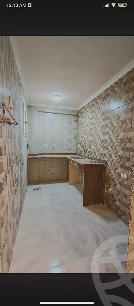 https://aqarmap.com.eg/ar/listing/6876212-for-sale-alexandria-al-agamy-bw-ywsf-hosni-mubarak-st