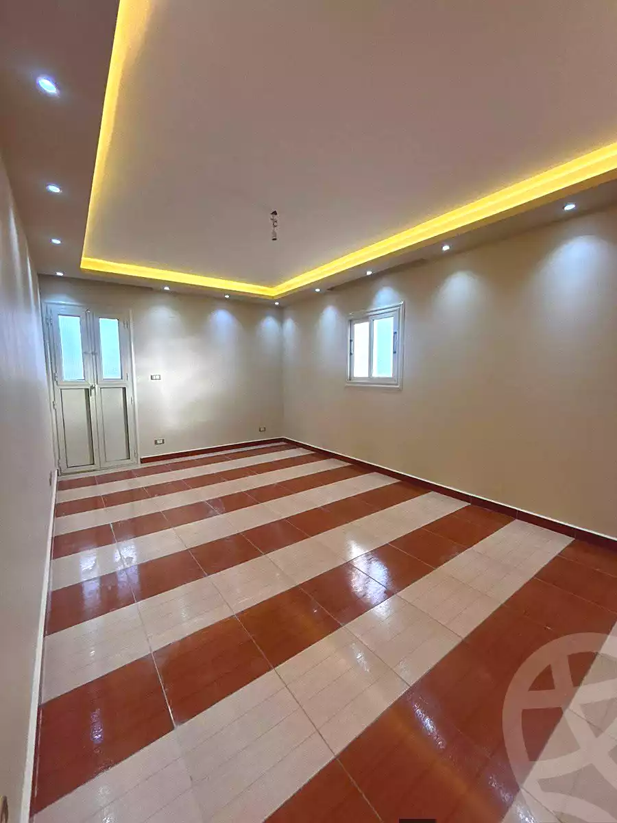 https://aqarmap.com.eg/ar/listing/6873651-for-sale-alexandria-al-agamy-lbytsh-bianchiii