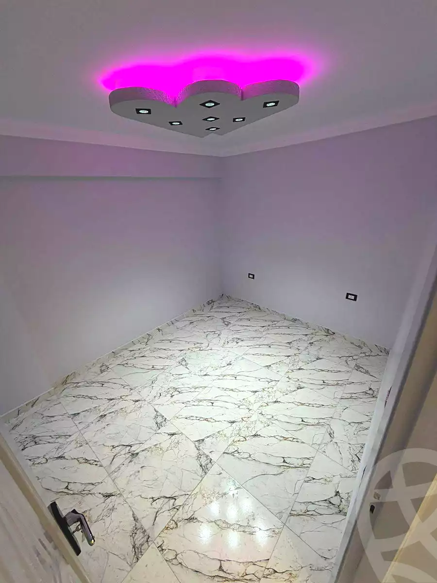 https://aqarmap.com.eg/ar/listing/6873667-for-sale-alexandria-al-agamy-bw-ywsf