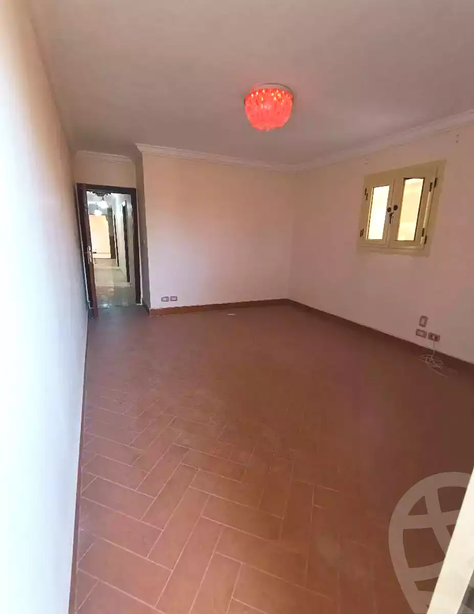 https://aqarmap.com.eg/ar/listing/6877426-for-sale-alexandria-sydy-bshr-sydy-bshr-bhry-shr-mhmwd-l-yswy
