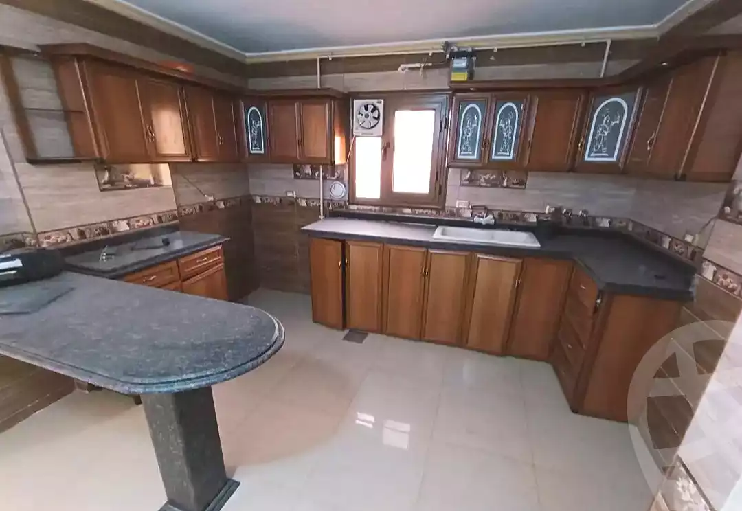 https://aqarmap.com.eg/ar/listing/6877426-for-sale-alexandria-sydy-bshr-sydy-bshr-bhry-shr-mhmwd-l-yswy