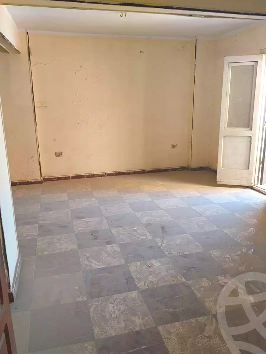 https://aqarmap.com.eg/ar/listing/6877588-for-sale-cairo-helwan-helwan-el-sharkeya-abd-el-rahman-pasha-st