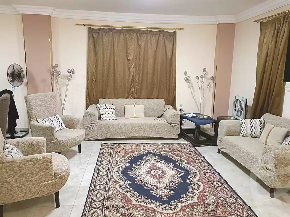 https://aqarmap.com.eg/ar/listing/6877895-for-rent-cairo-el-sheikh-zayed-city-lshykh-zyd-ljdyd-el-reef-el-oroby
