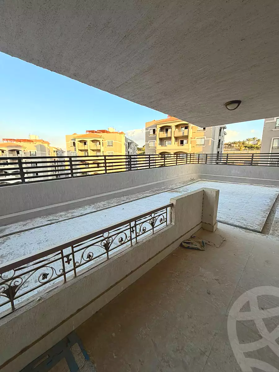 https://aqarmap.com.eg/ar/listing/6877925-for-sale-cairo-el-sheikh-zayed-city-compounds-el-khamayel