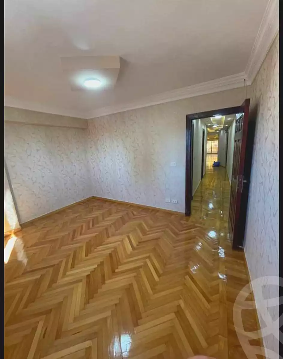 https://aqarmap.com.eg/ar/listing/6879292-for-sale-alexandria-sydy-bshr-sydy-bshr-bhry-shr-mhmwd-l-yswy