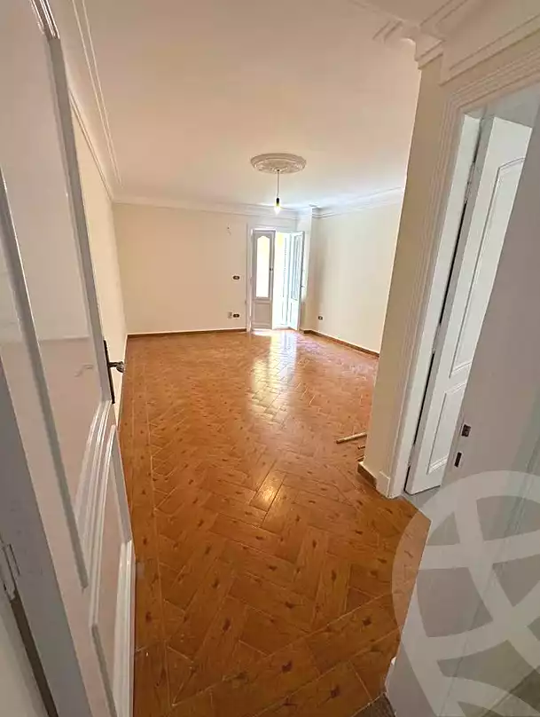 https://aqarmap.com.eg/en/listing/6879362-for-sale-alexandria-ganaklis