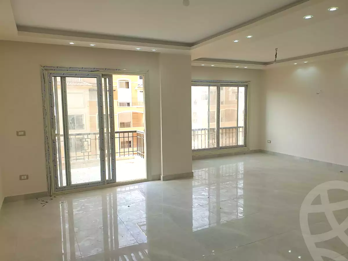 https://aqarmap.com.eg/ar/listing/6879752-for-rent-cairo-new-cairo-compounds-stwn-ryzydns-by-ar-y-llttwyr
