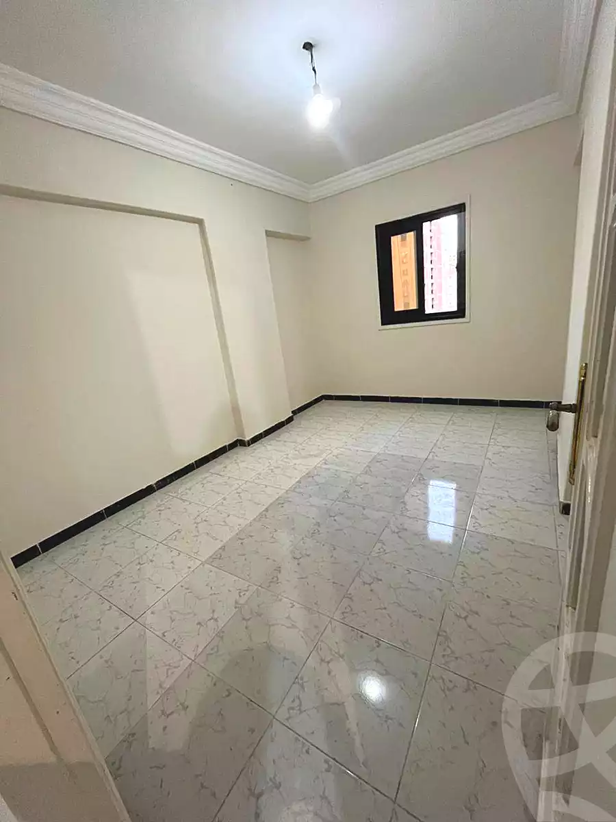 https://aqarmap.com.eg/ar/listing/6880442-for-rent-alexandria-sydy-bshr-sydy-bshr-bhry-street-16