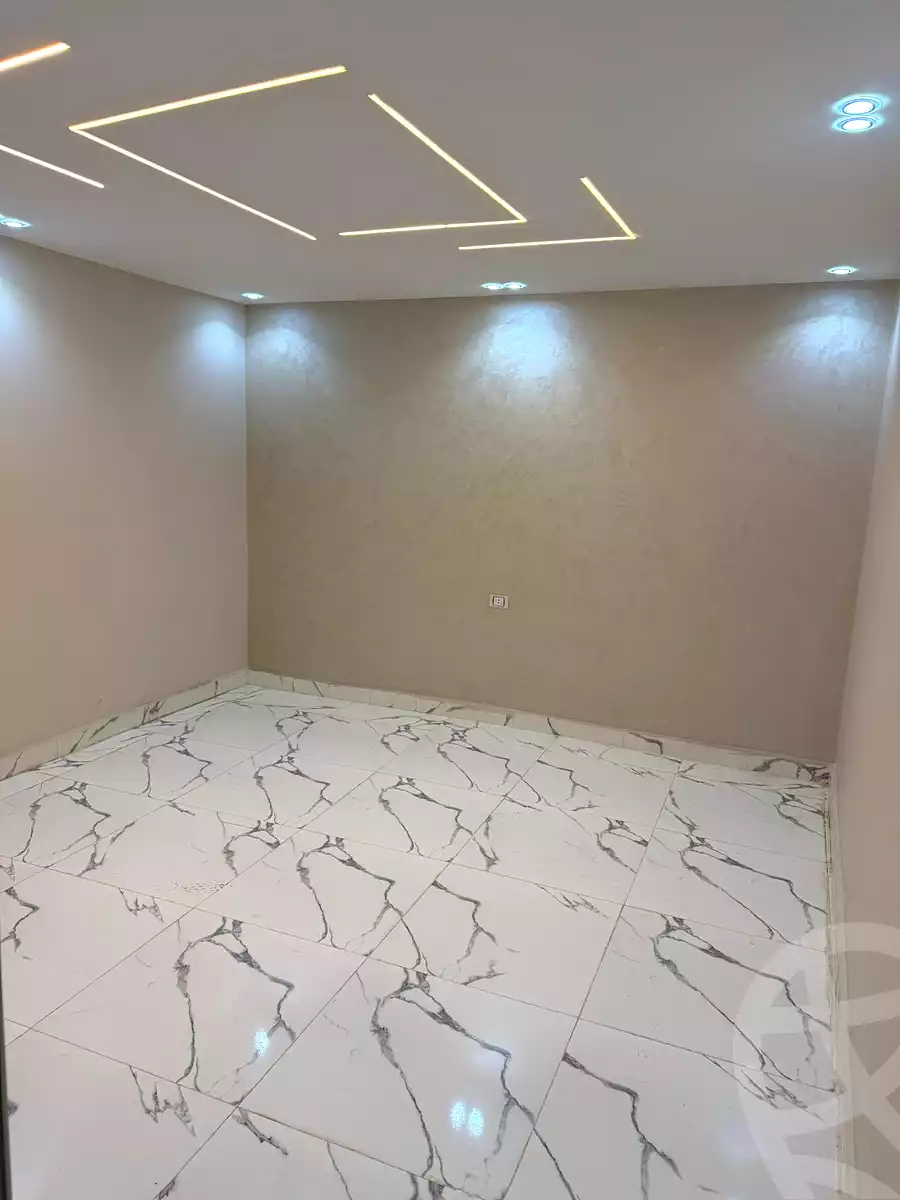 https://aqarmap.com.eg/ar/listing/6881450-for-sale-cairo-el-haram-el-lebeny-soltan-khattab-st