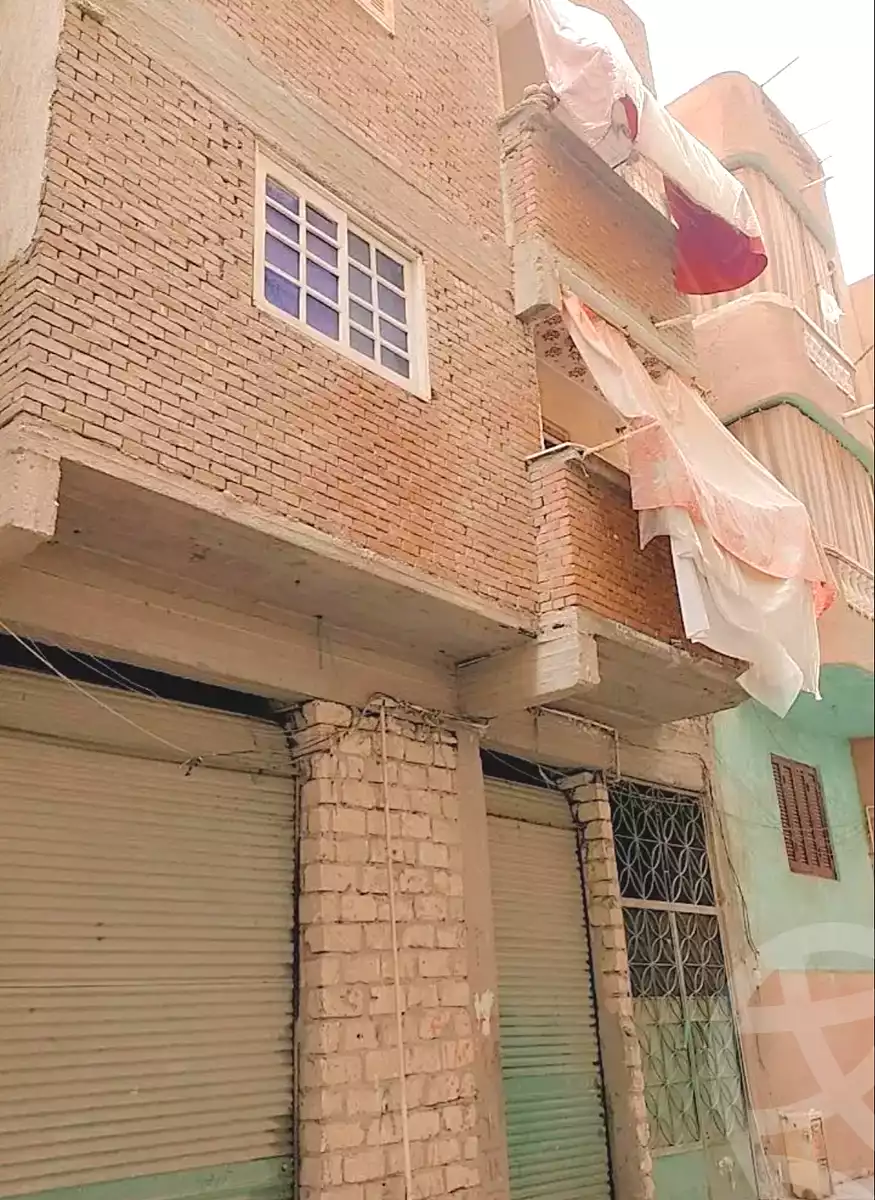 https://aqarmap.com.eg/en/listing/6881620-for-sale-alexandria-al-agamy-el-hanouvel-radwan-st