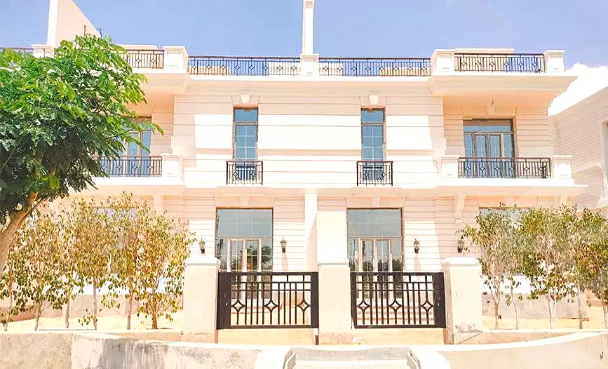 https://aqarmap.com.eg/en/listing/6882432-for-sale-cairo-new-administrative-capital-r5-granville-compound-founders