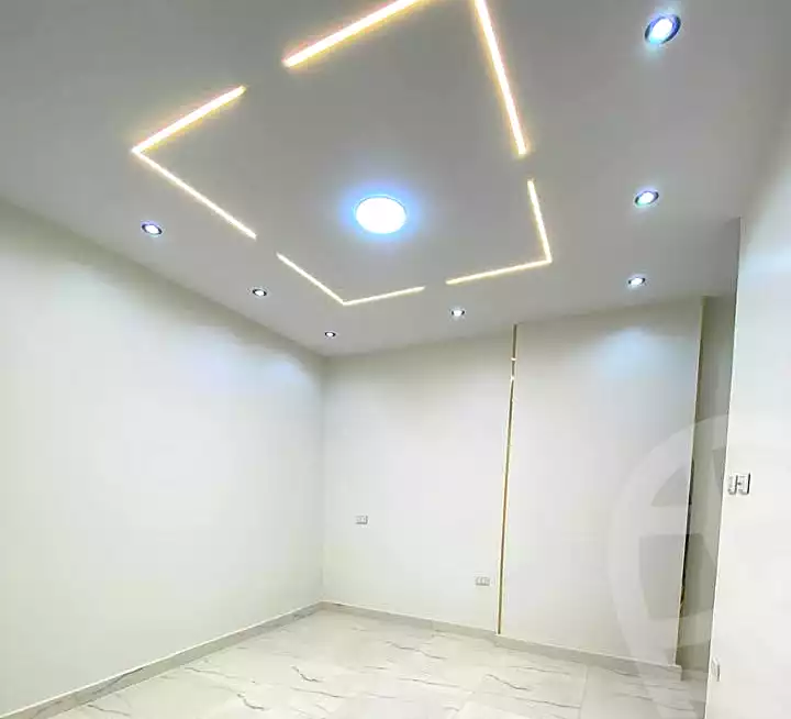 https://aqarmap.com.eg/ar/listing/6882592-for-sale-alexandria-al-agamy-lbytsh-bianchiii