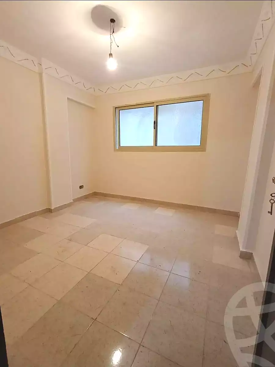 https://aqarmap.com.eg/en/listing/6882828-for-sale-alexandria-lsywf-el-falki