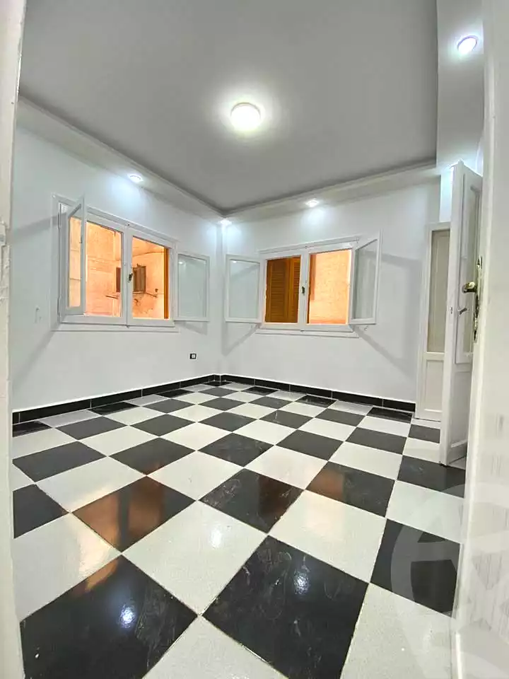 https://aqarmap.com.eg/ar/listing/6882889-for-sale-alexandria-al-agamy-shataa-el-nakheel