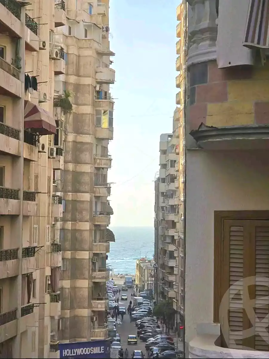 https://aqarmap.com.eg/ar/listing/6883790-for-sale-alexandria-el-asafra-l-sfr-bhry