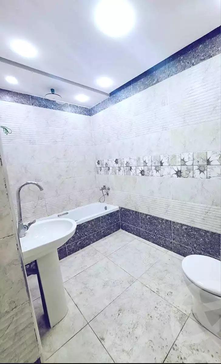 https://aqarmap.com.eg/ar/listing/6883792-for-sale-alexandria-lsywf-gamila-city-compound