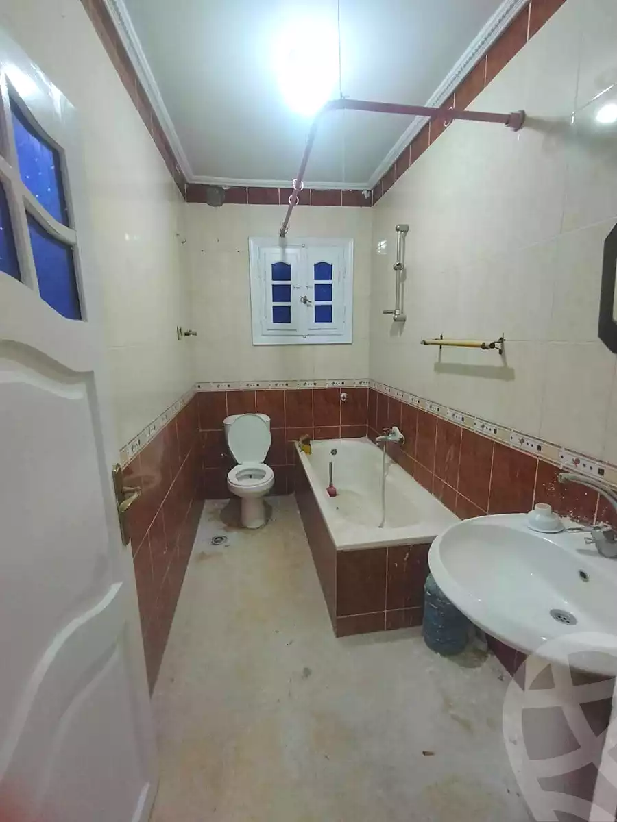 https://aqarmap.com.eg/ar/listing/6883890-for-sale-alexandria-al-agamy-el-hanouvel-el-kholafaa-el-rashdeen-st
