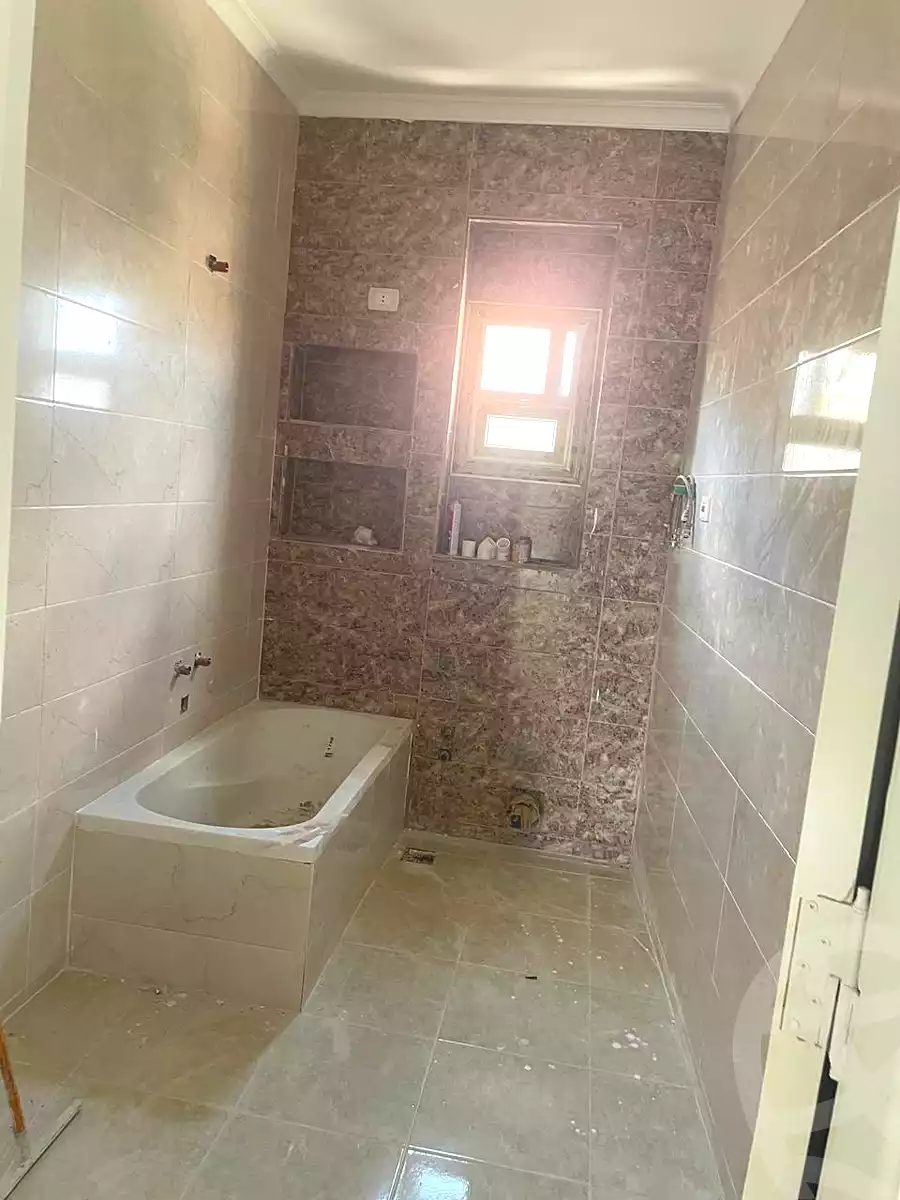 https://aqarmap.com.eg/en/listing/6884208-for-rent-cairo-el-sheikh-zayed-city-el-hay-el-hady-ashaer-area-1-street-10