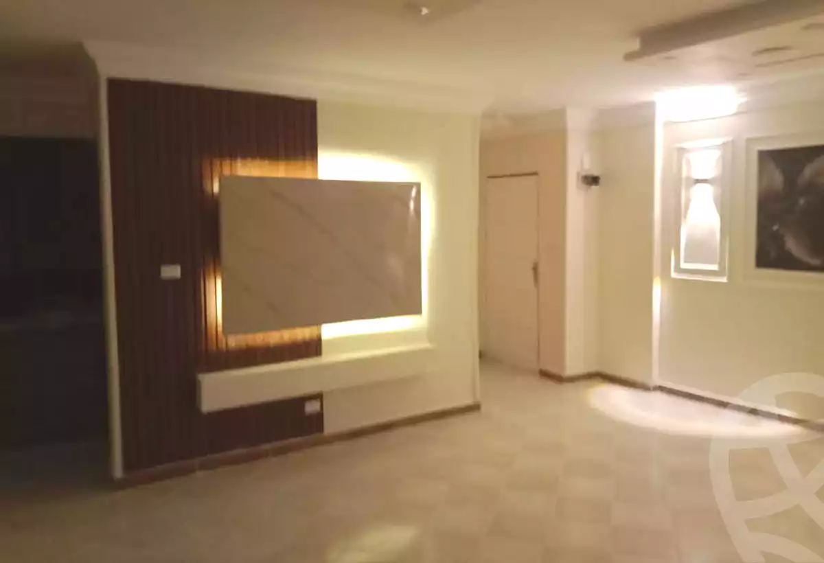 https://aqarmap.com.eg/ar/listing/6884482-for-sale-alexandria-al-agamy-el-hanouvel