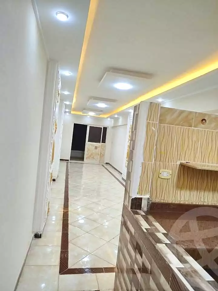 https://aqarmap.com.eg/ar/listing/6885497-for-rent-alexandria-al-agamy-bw-ywsf