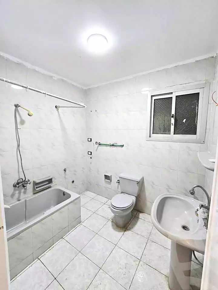 https://aqarmap.com.eg/en/listing/6885982-for-sale-alexandria-al-agamy-shataa-el-nakheel
