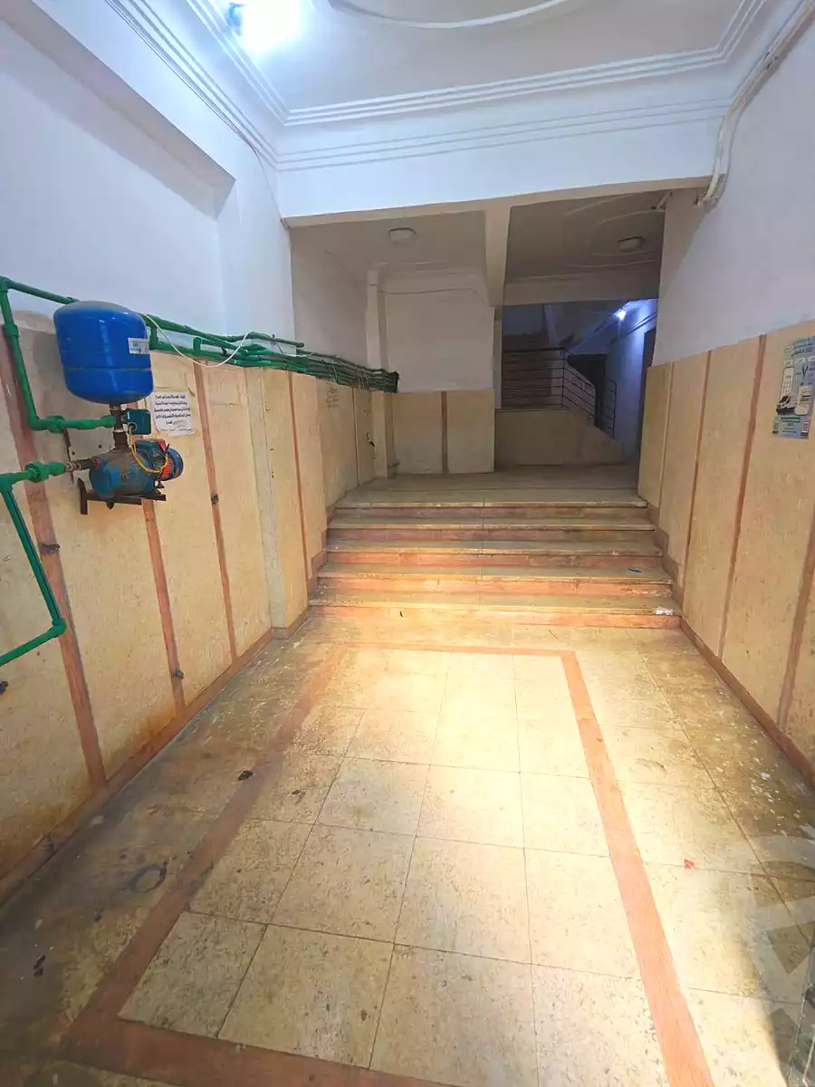 https://aqarmap.com.eg/ar/listing/6886195-for-sale-alexandria-al-agamy-bw-ywsf-hosni-mubarak-st