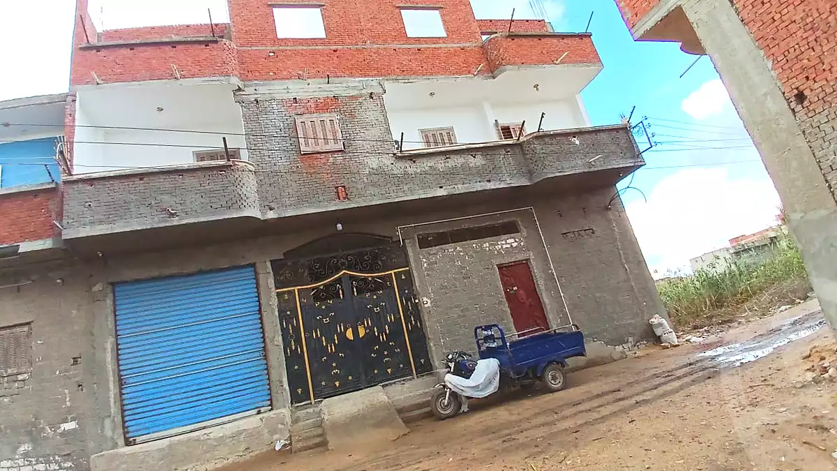 https://aqarmap.com.eg/en/listing/6886425-for-sale-beheira-kafr-el-dawar-shr-lmhkm