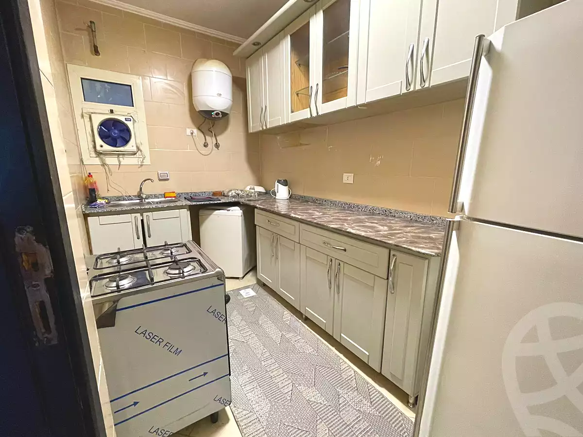 https://aqarmap.com.eg/en/listing/6886629-for-rent-cairo-el-sheikh-zayed-city-compounds-dh-drys