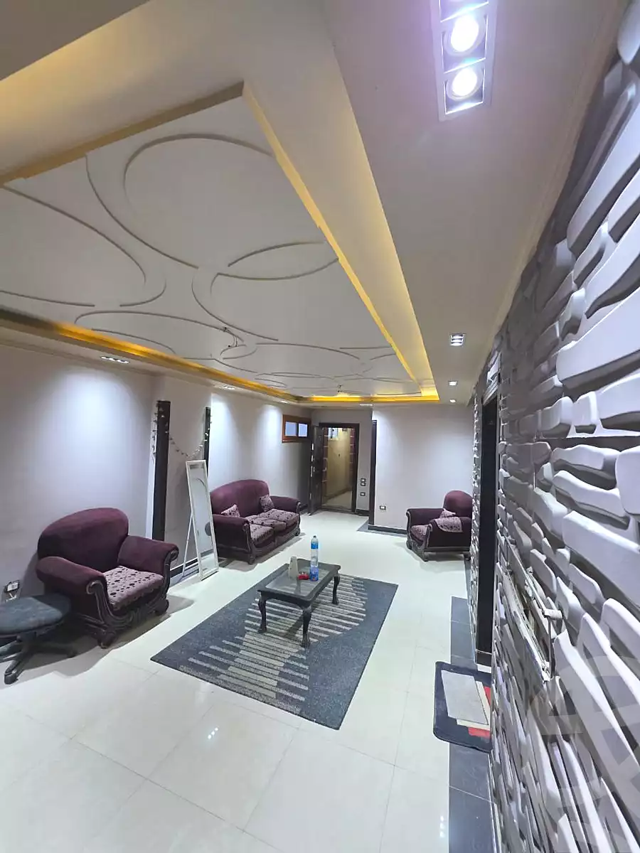 https://aqarmap.com.eg/ar/listing/6818311-for-sale-asyut-asyut-city-taksim-al-bitroul-st