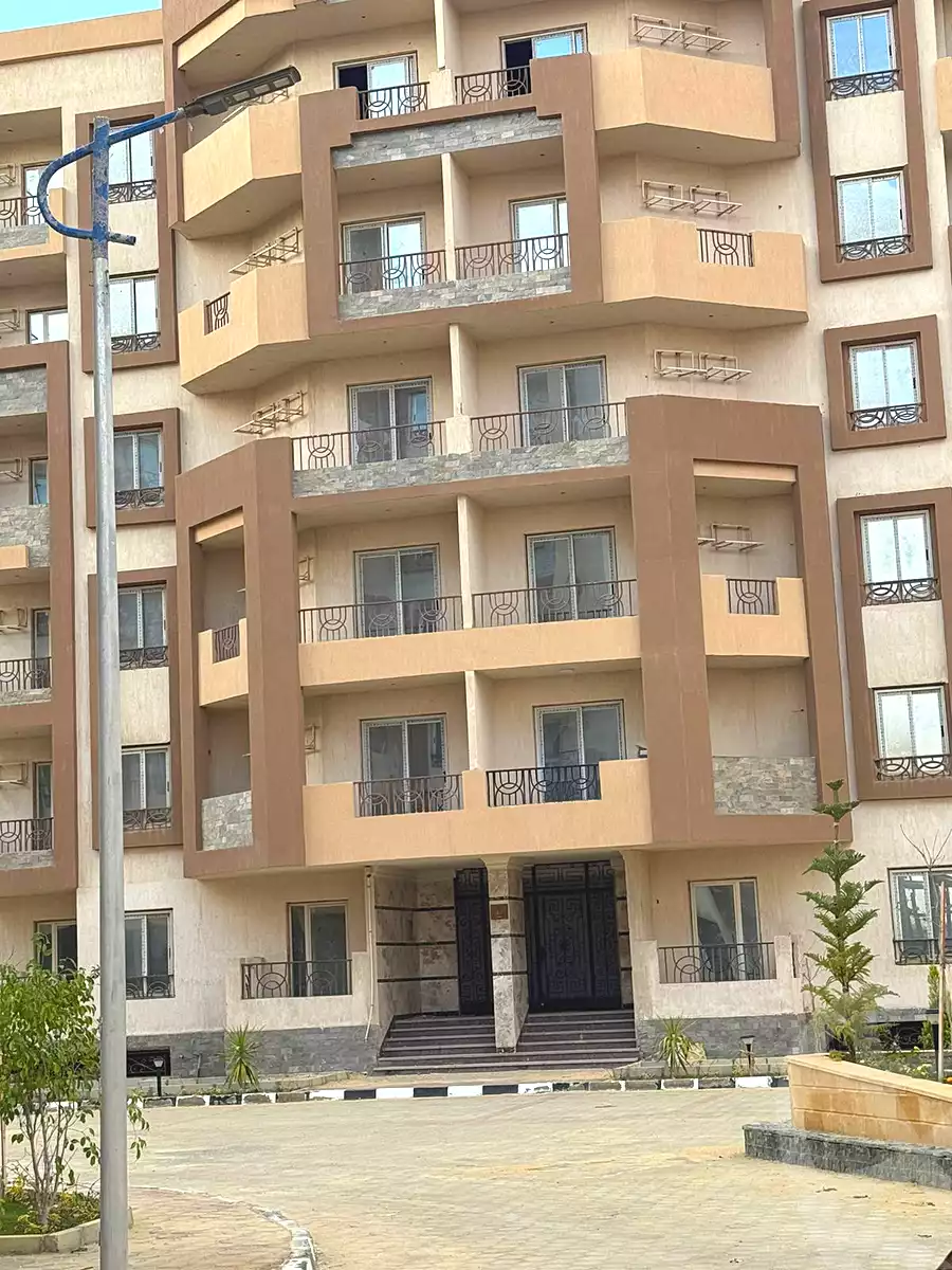 https://aqarmap.com.eg/ar/listing/6870341-for-sale-cairo-new-cairo-compounds-rinad-city-compound-housing-association