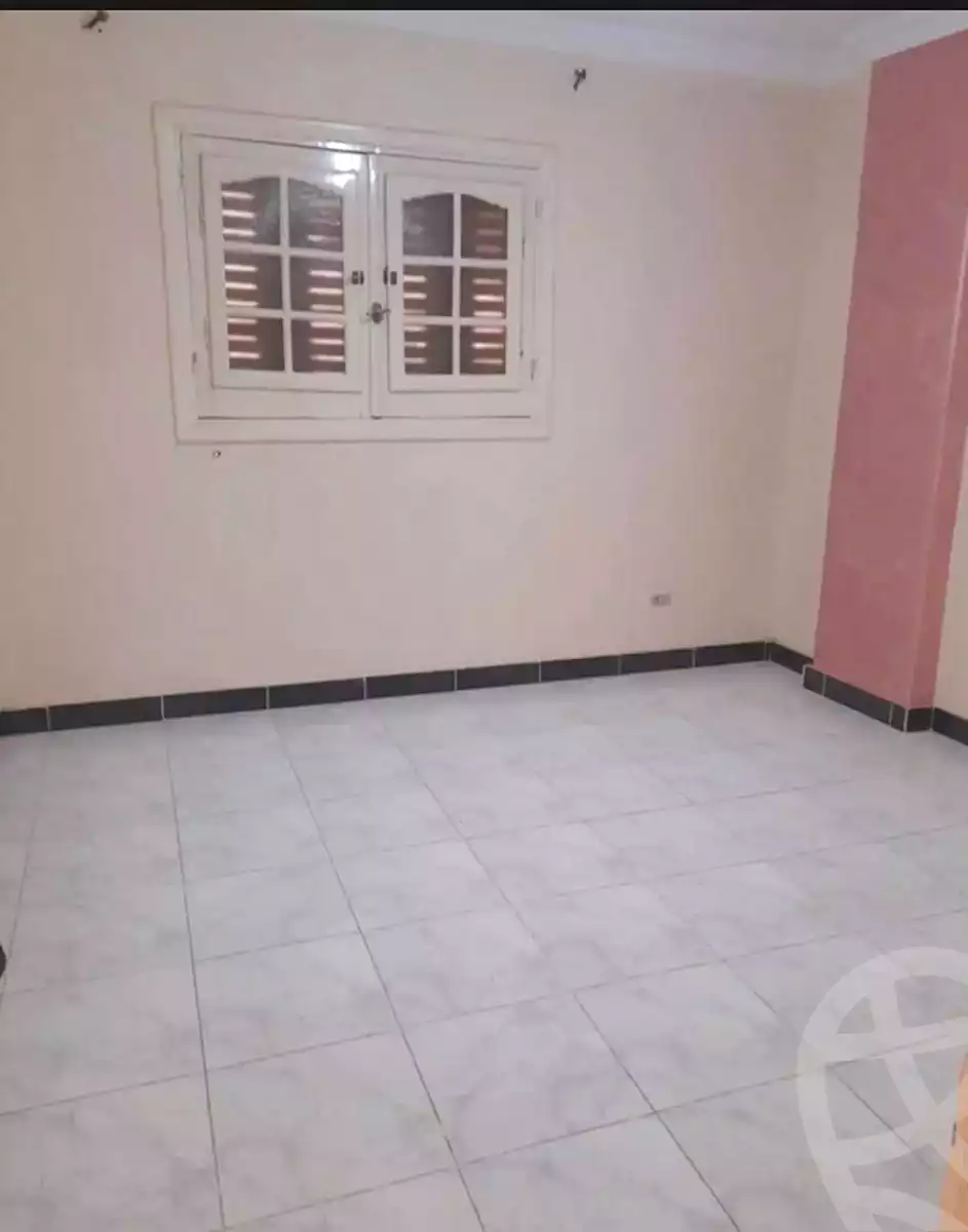 https://aqarmap.com.eg/ar/listing/6887788-for-sale-alexandria-moharram-bey-tryq-qn-lswys