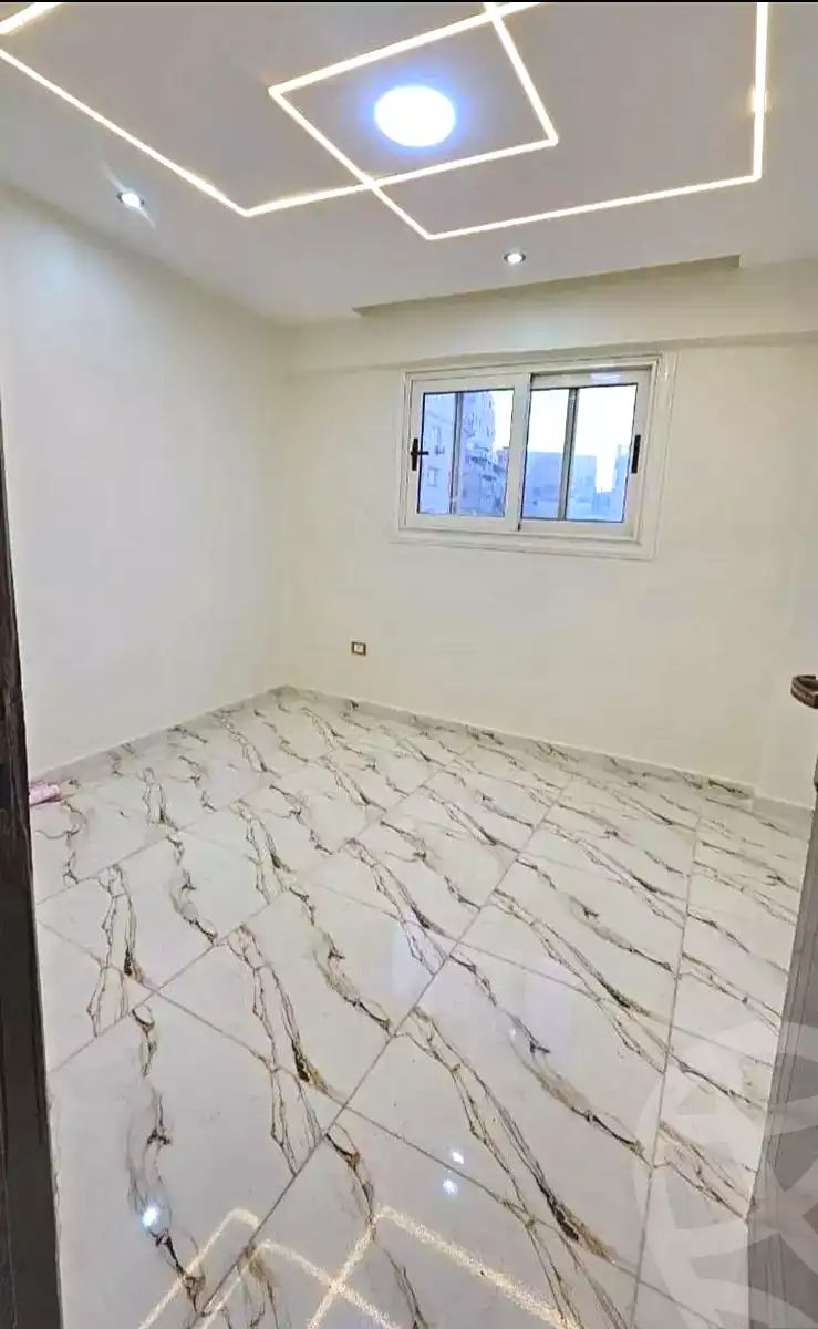 https://aqarmap.com.eg/ar/listing/6888413-for-sale-alexandria-sydy-bshr-sydy-bshr-bhry-shr-mhmwd-l-yswy