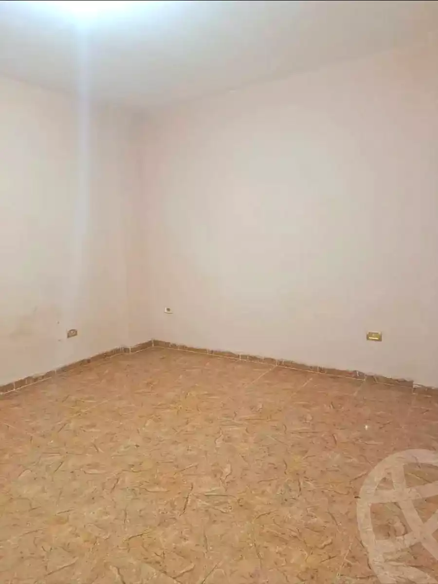 https://aqarmap.com.eg/ar/listing/6888454-for-rent-alexandria-lsywf-el-falki