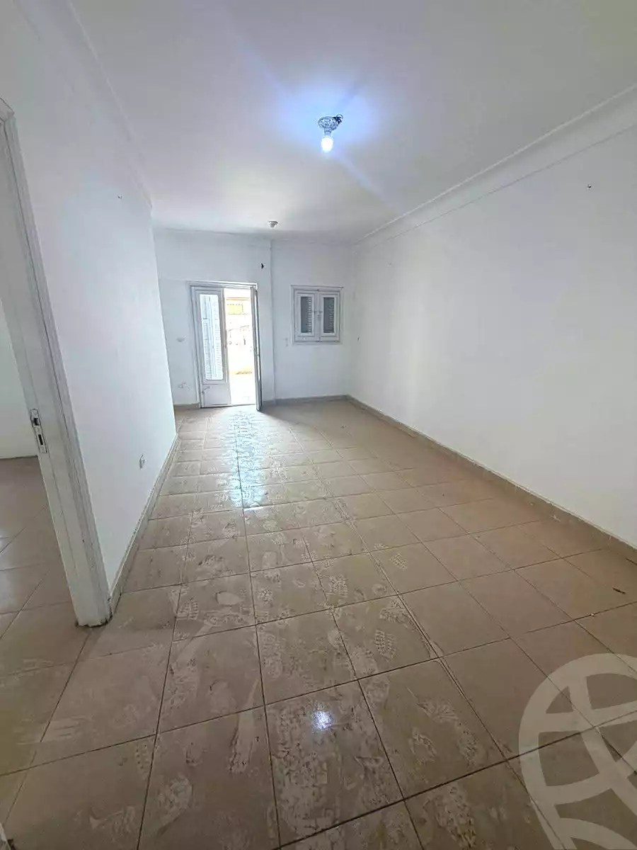 https://aqarmap.com.eg/en/listing/6889403-for-rent-alexandria-al-agamy-lbytsh