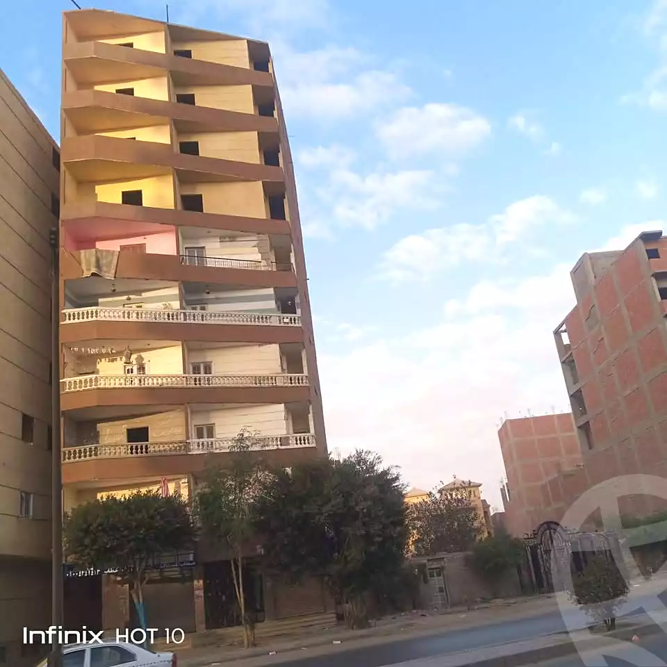 https://aqarmap.com.eg/ar/listing/6889533-for-sale-cairo-helwan-kwrnysh-hlwn