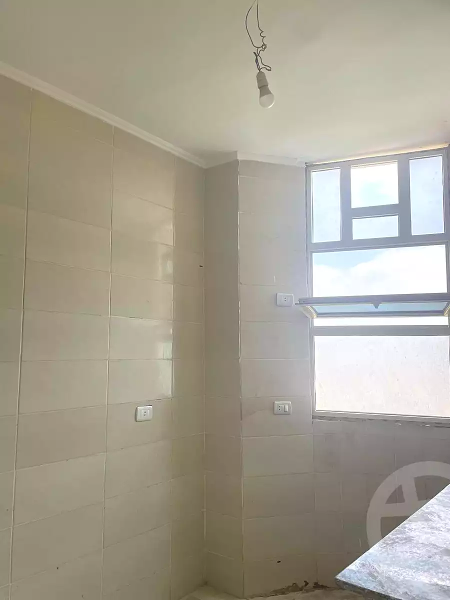 https://aqarmap.com.eg/en/listing/6889698-for-rent-cairo-el-sheikh-zayed-city-el-hay-el-hady-ashaer-area-1-street-10