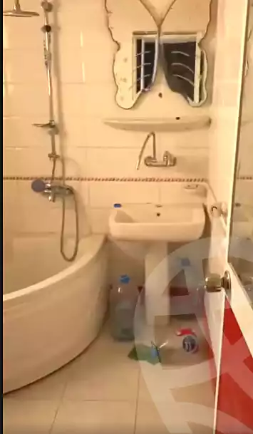 https://aqarmap.com.eg/en/listing/6889993-for-sale-alexandria-new-miami-el-quds-school-st
